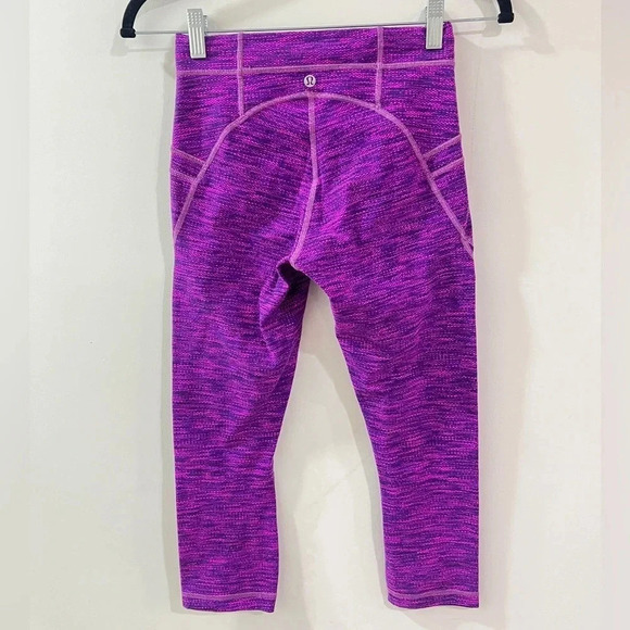 Lululemon Free Flow Leggings Crop Capri Pants Diamond Jacquard high rise violet - Picture 1 of 7